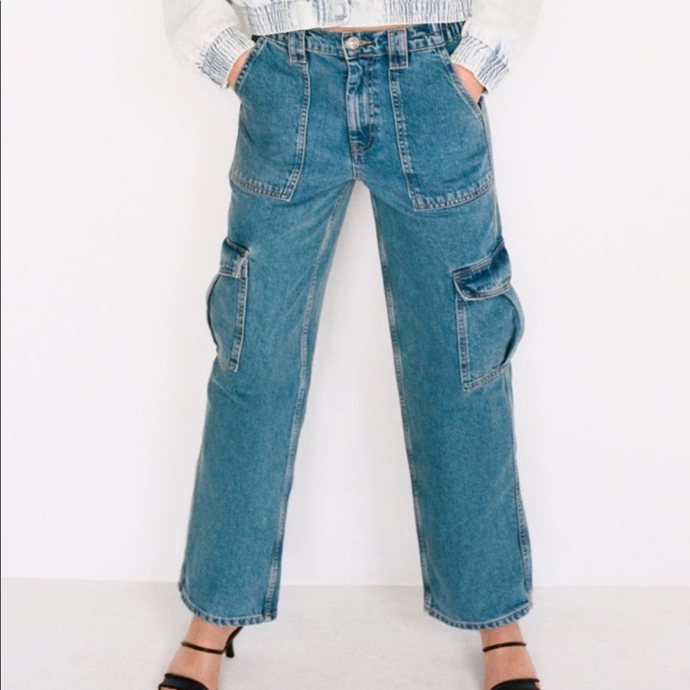 Urban Outfitters High Waisted Cargo Pant Size 8